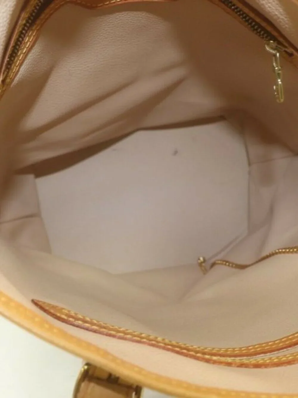 Louis Vuitton Bucket Bag Monogram Canvas GM